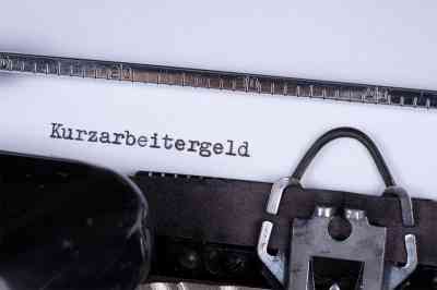 Kurzarbeitergeld - © kelifamily - stock.adobe.com